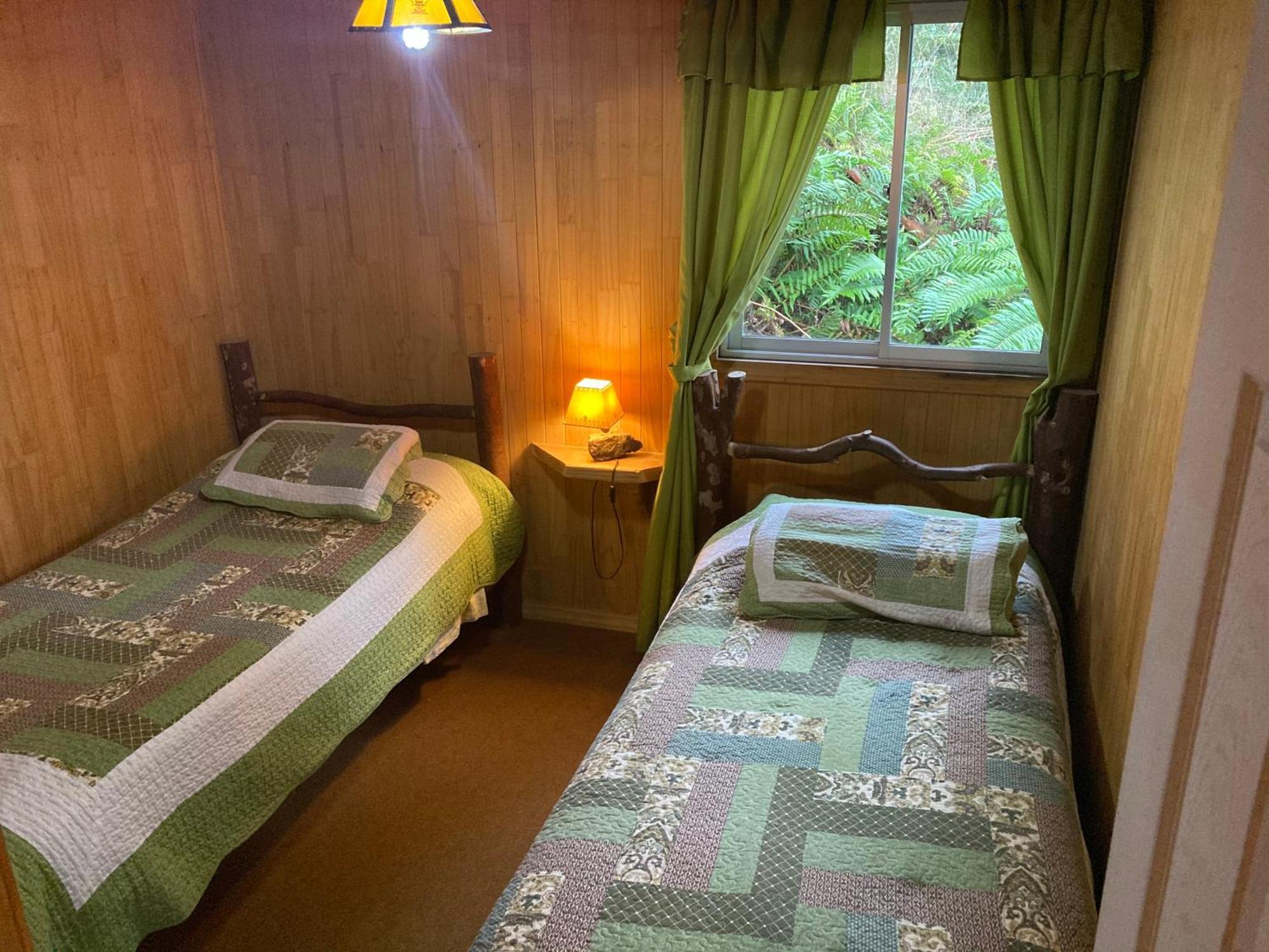 Cabanas El Bosque Patagonico フルティジャール エクステリア 写真